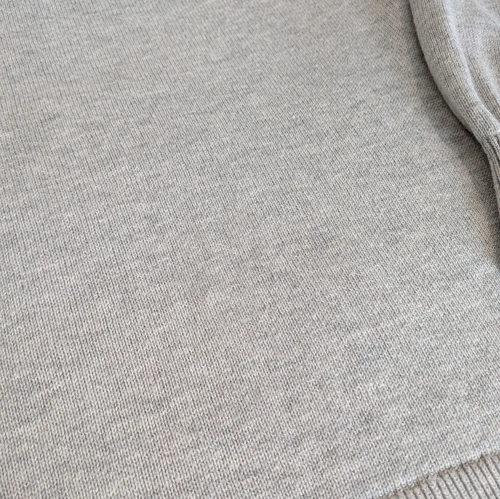 ⭐ J. Crew Gray Cashmere-blend Sweater XS